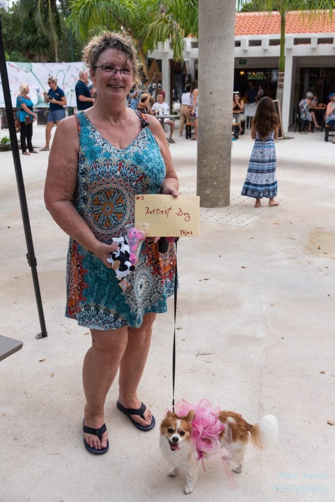 contestant in the 2022 seaside rotary yappy hour fundraiser