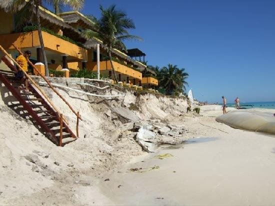 beach erosion in playa del carmen
