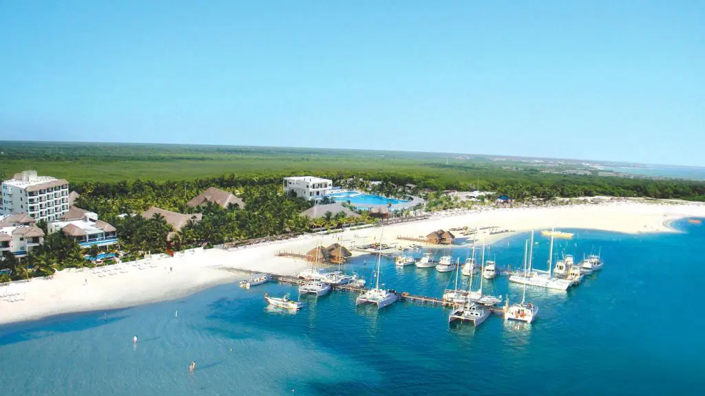 punta maroma beach