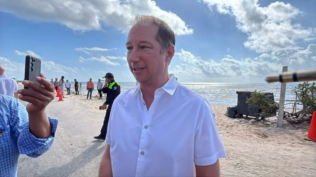 David Ortiz Mena, president of the Mexican Caribbean Hotel Council, speaking about vacation rental regulations