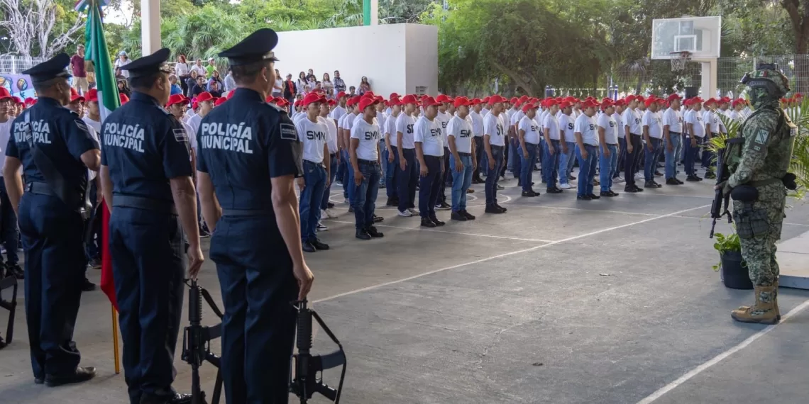 Young participants at the Military Service lottery event in Playa del Carmen