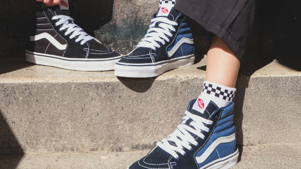 Vans outlet store interior at GO GRAND OUTLET in Cancún