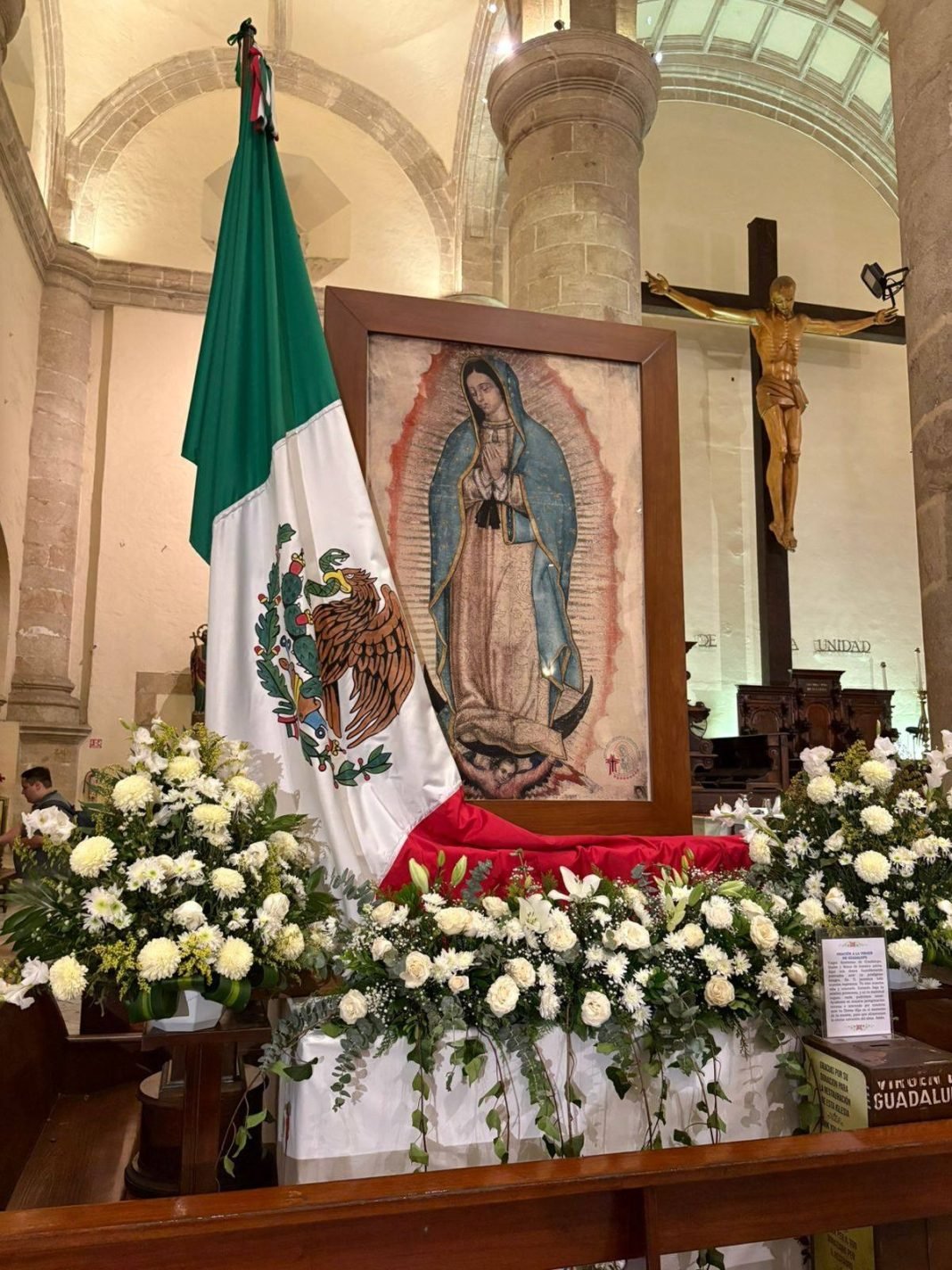 Authentic replica of Our Lady of Guadalupe displayed at Mérida Cathedral for December devotion