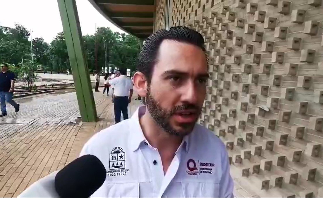 Bernardo Cueto Riestra Quintana Roo Tourism Secretary discussing Visitax fee collection