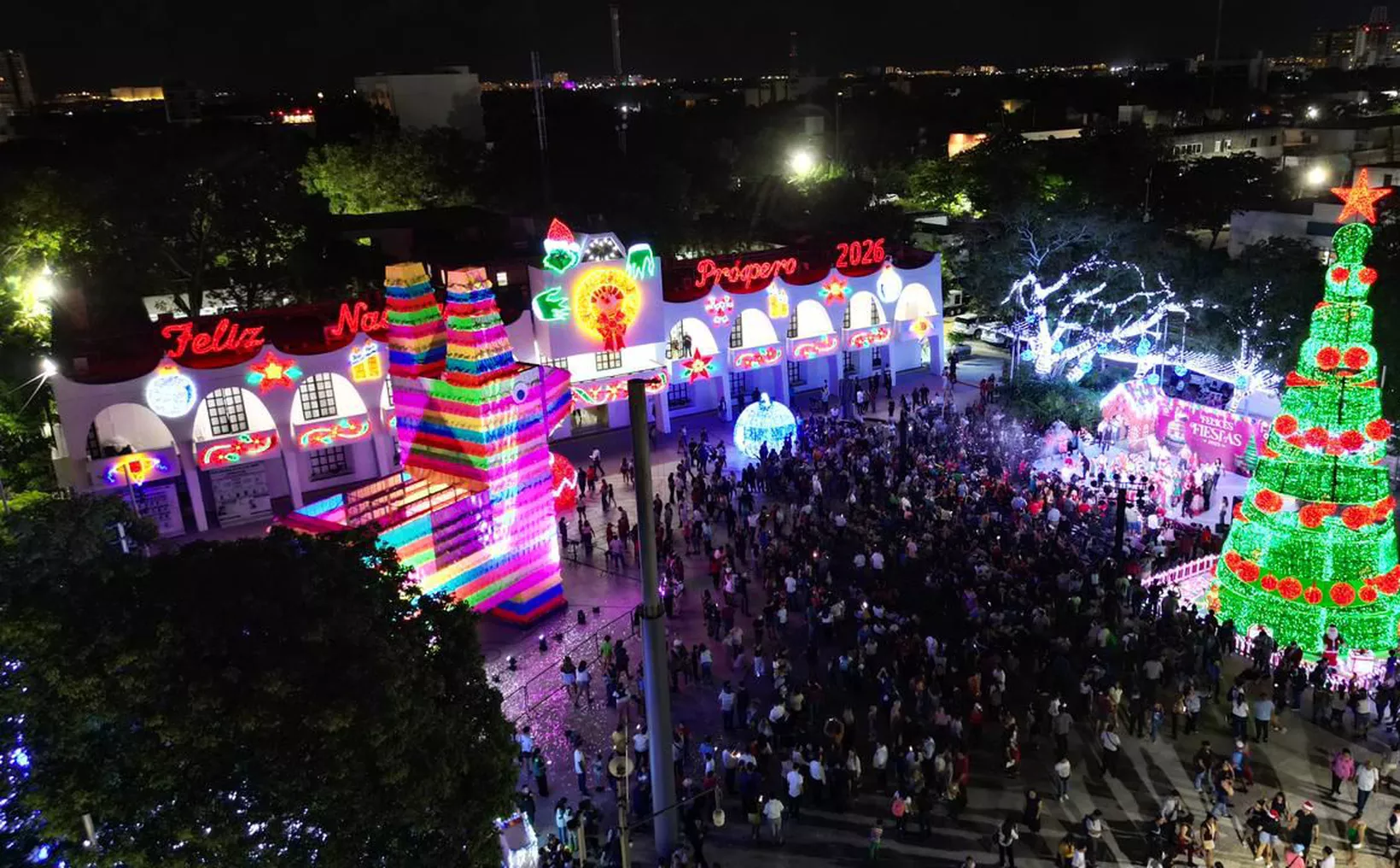 Burrito Sabanero brings Christmas to Cancún with posadas and holiday village