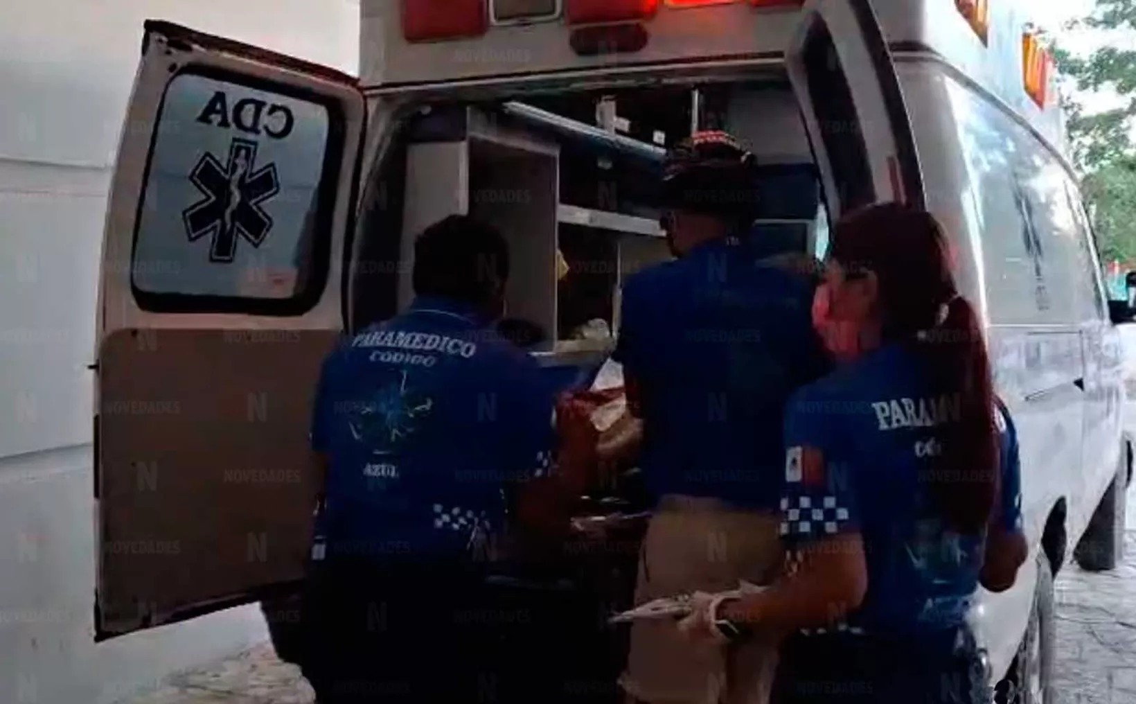 Police investigation at Cancún shooting scene