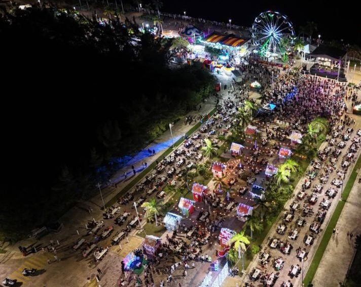 A view of Malecón Tajamar in Cancún during New Year's Eve preparations