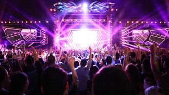 A promotional image for concerts in Mexico City in July