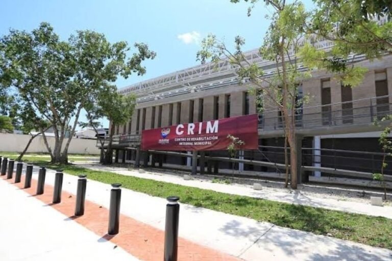 Exterior view of the CRIM children's rehabilitation center in Playa del Carmen