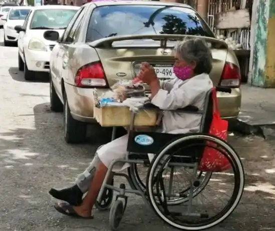 An elderly person in Playa del Carmen where authorities are enforcing laws requiring children to provide support
