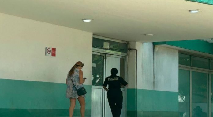 Elderly woman attacked by Pitbull dog in Playa del Carmen