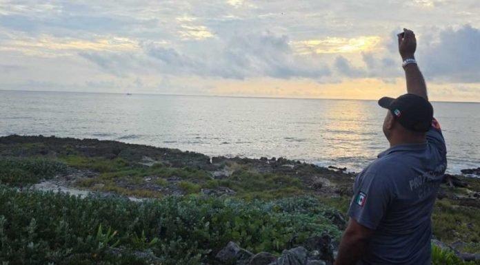 Emergency response scene in Akumal bay