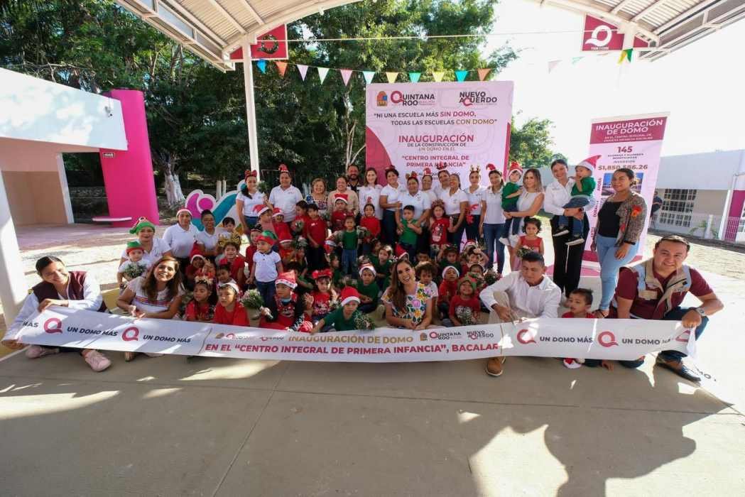 Governor Mara Lezama inaugurating the new dome at the Bacalar Early Childhood Center