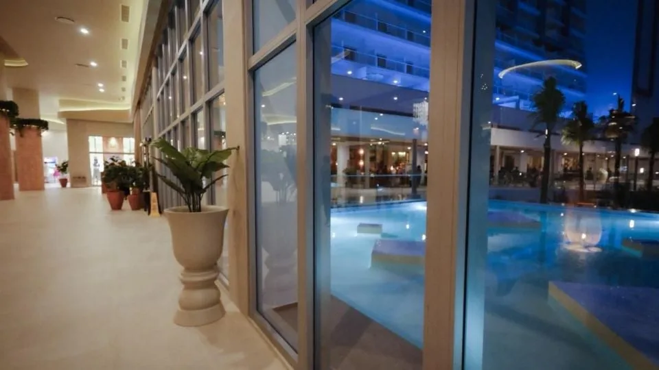 Hoteliers and developers contributing to tourism infrastructure maintenance in Quintana Roo