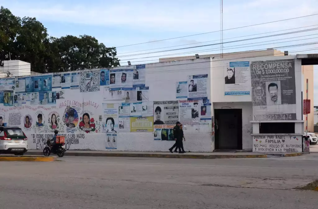 Italian mother Giorgia del Rosso with her son in Playa del Carmen