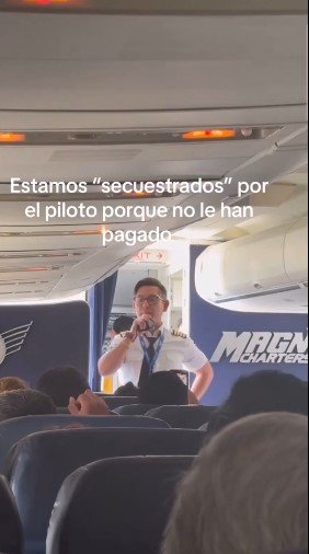 Magnicharters pilot detained at Mexico City International Airport after cockpit protest