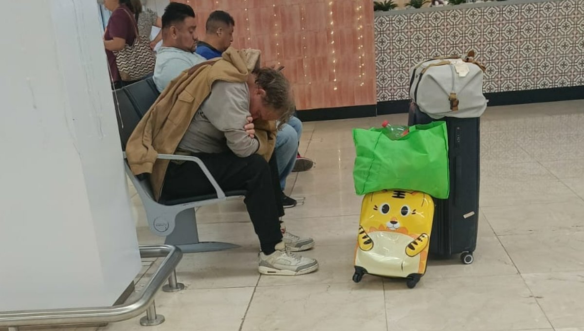 Exterior view of Mérida International Airport in Yucatán, Mexico