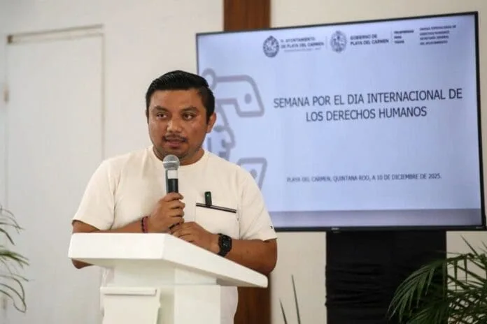 Government officials at the inauguration of the Human Rights Training Week in Playa del Carmen