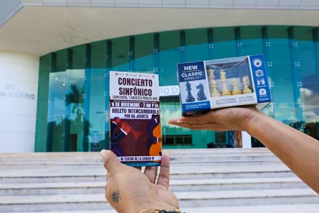 Playa del Carmen Youth Symphony Orchestra performing at Teatro de la Ciudad