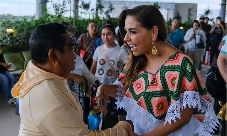Quintana Roo Governor Mara Lezama speaking at an event