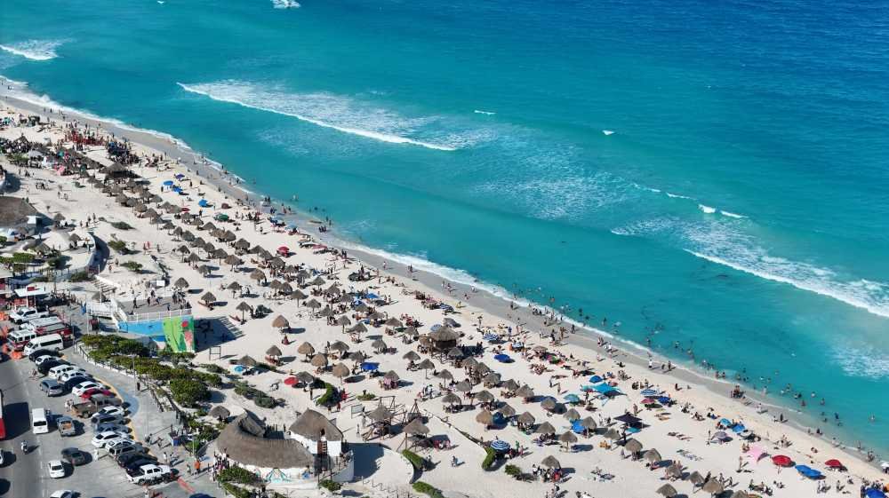 Tourism scene in Quintana Roo, Mexico