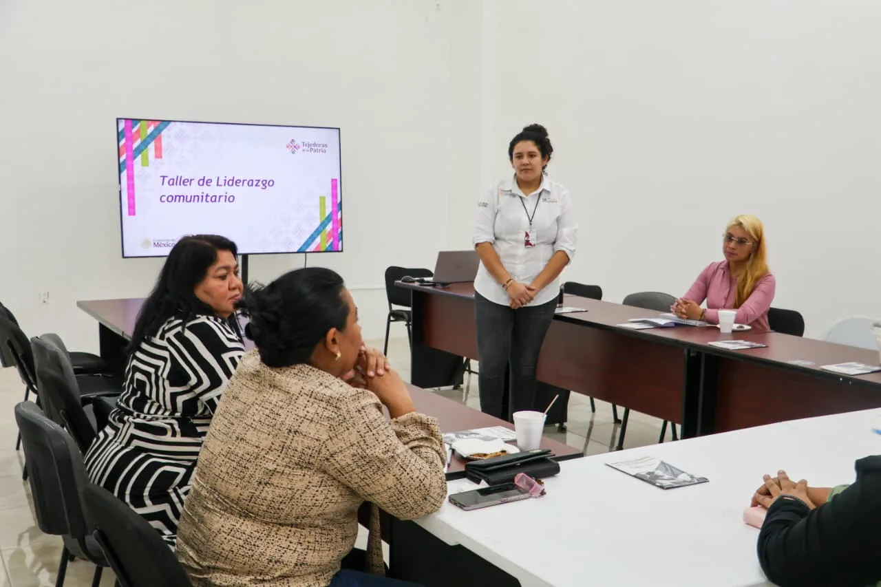 Women participating in the Weavers of the Homeland network in Quintana Roo