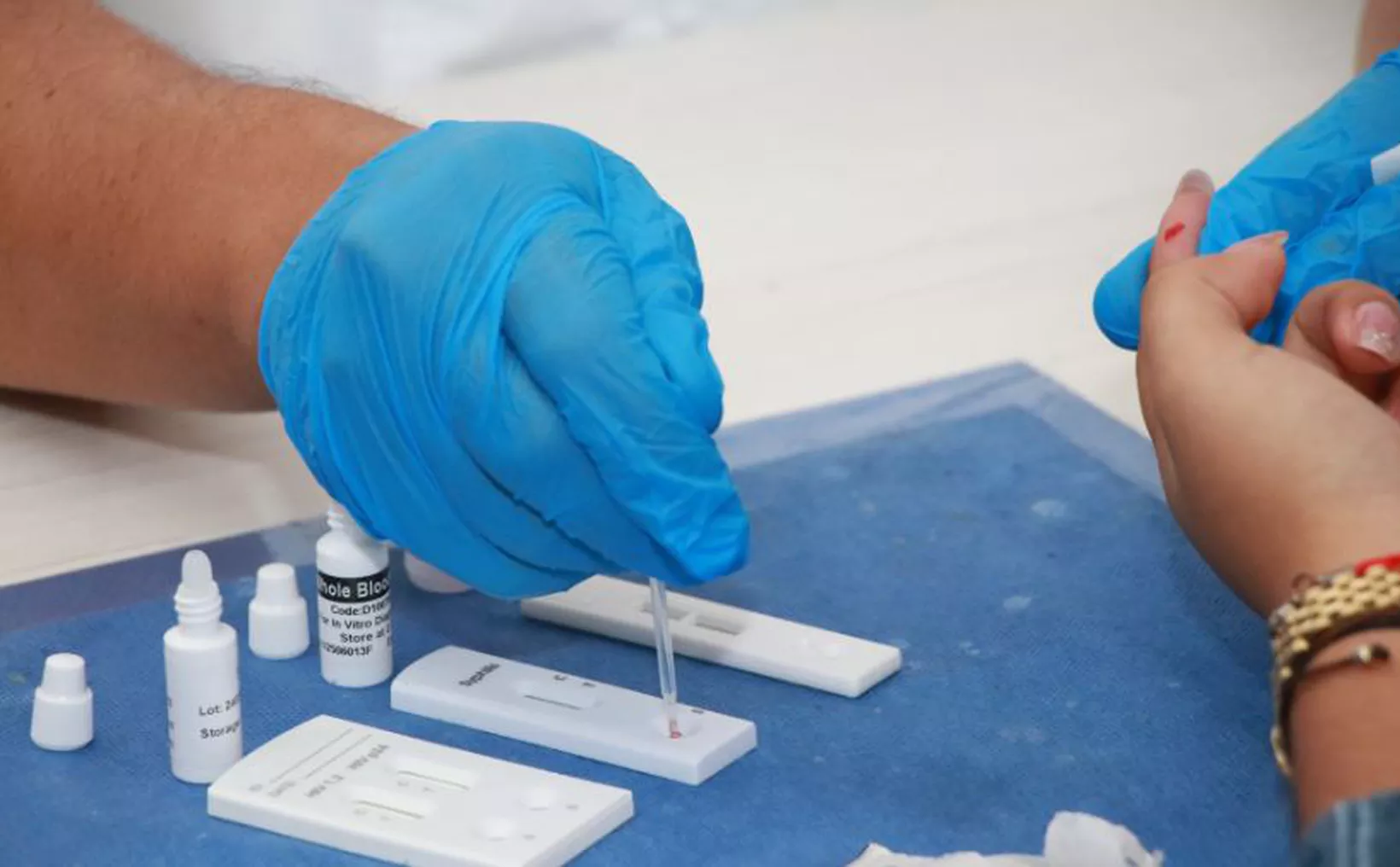 Health officials presenting Yucatán's HIV self-test pilot program