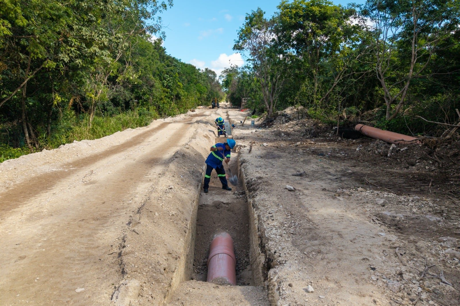 Aguakan sewer construction work in Puerto Morelos