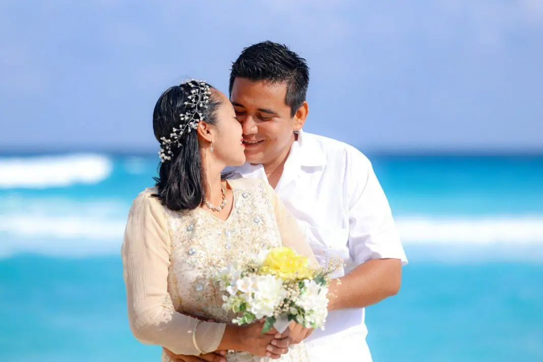 Cancún's 2026 Collective Weddings program announcement at Playa Delfines