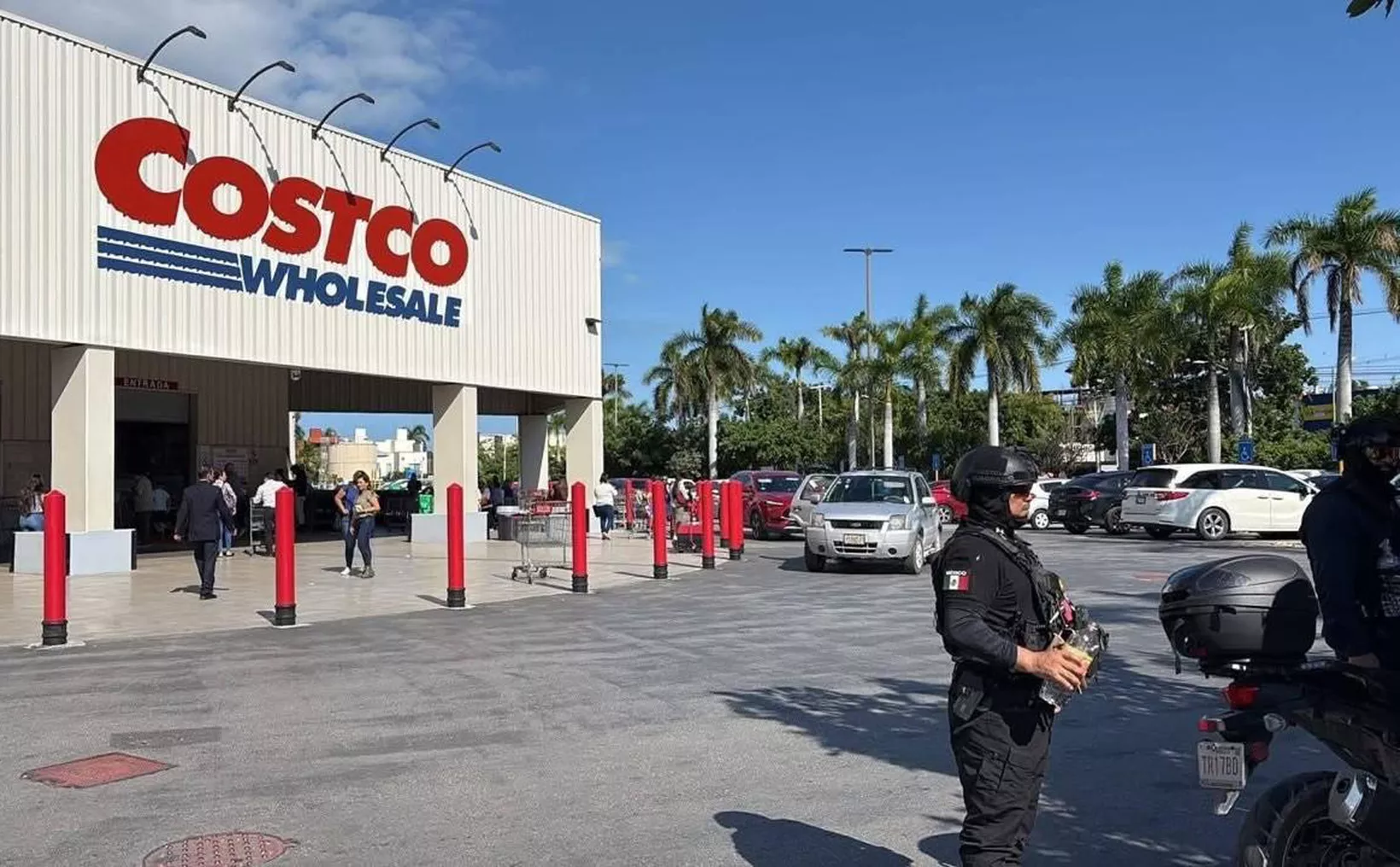 Costco parking lot in Cancún where an armed robbery occurred