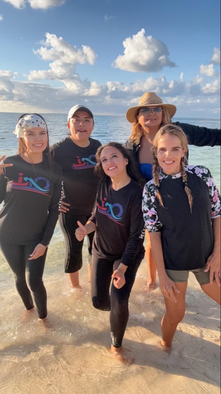 The Ori canoe team prepares for the Rumba Regatta 2026 competition in Puerto Venturas