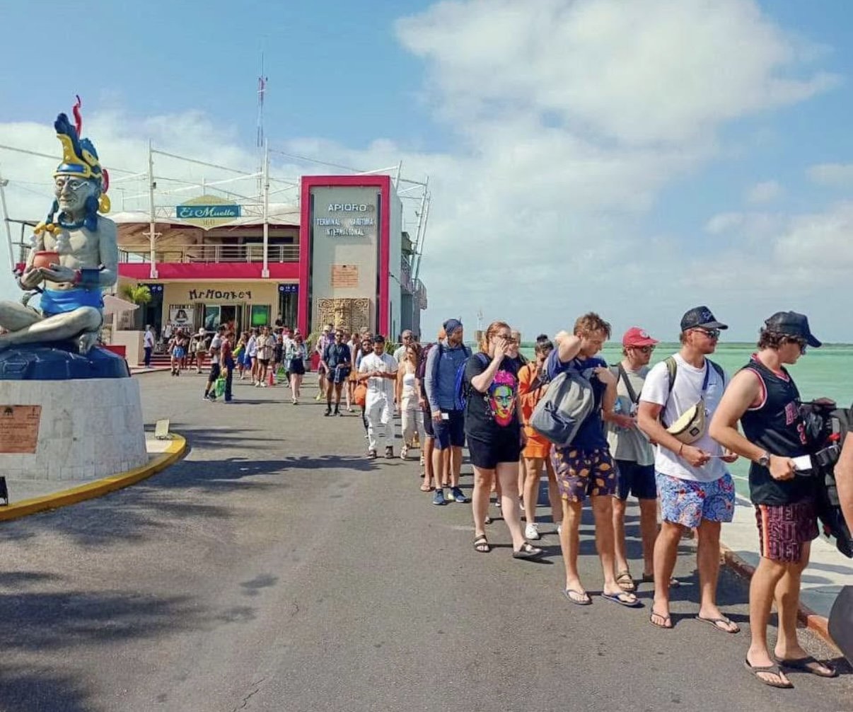 Hoteliers meeting in Chetumal to discuss DNR fee impact on Belizean tourism