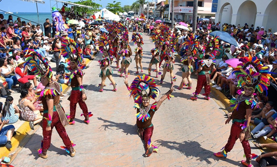 Announcement for Cozumel Carnival photo and costume exhibition at the Museum of the Island