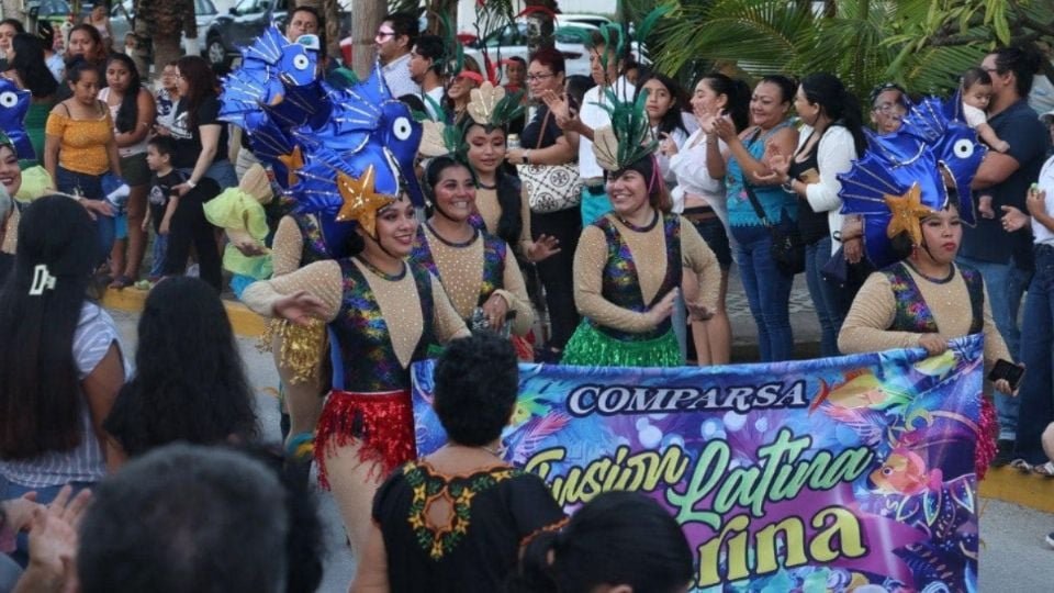 Participants in the Cozumel Carnival 2026 comparsa contest