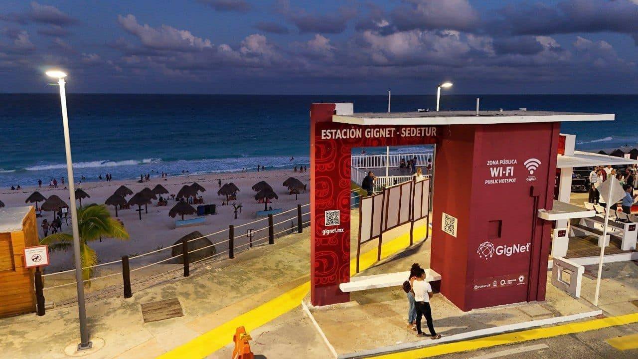 A GigNet free internet module installed in Quintana Roo