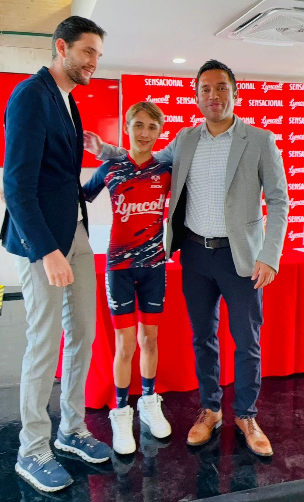 Jethro Brito, a 13-year-old cyclist from Cancún