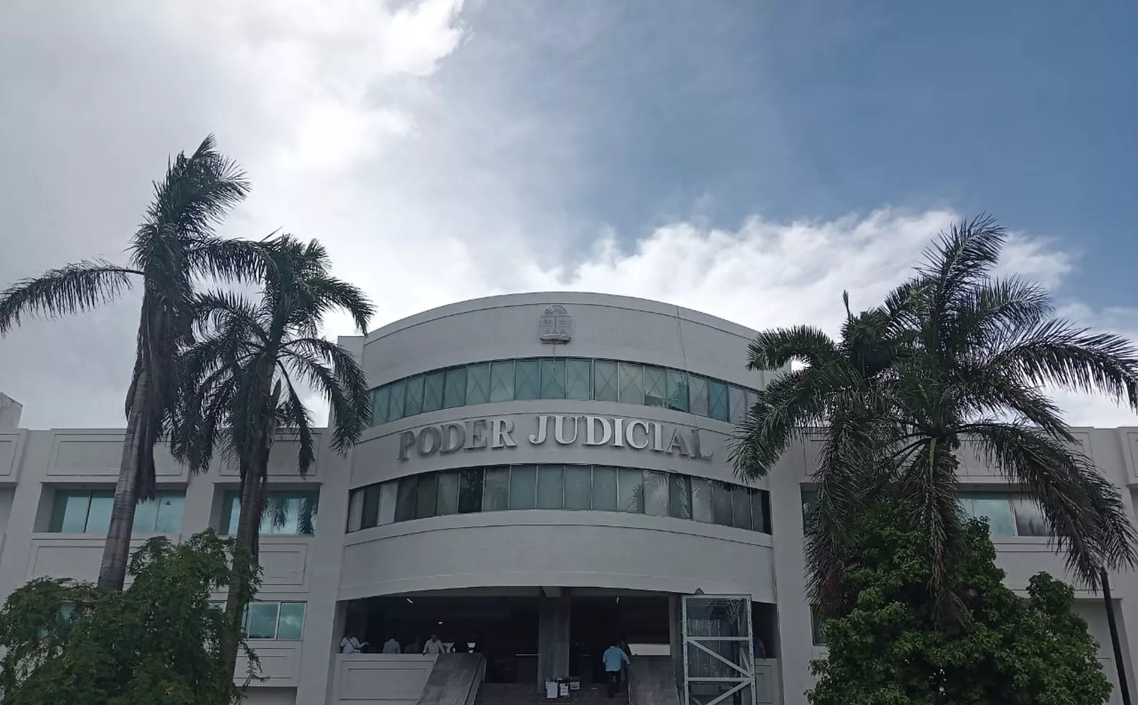 Rodrigo N, known as Lord Cobarde, requests Supreme Court intervention in his assault case