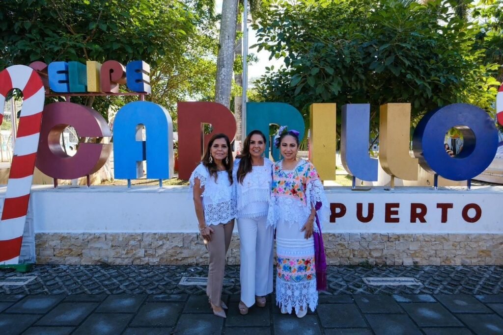 Governor Mara Lezama speaking at ceremony honoring Felipe Carrillo Puerto