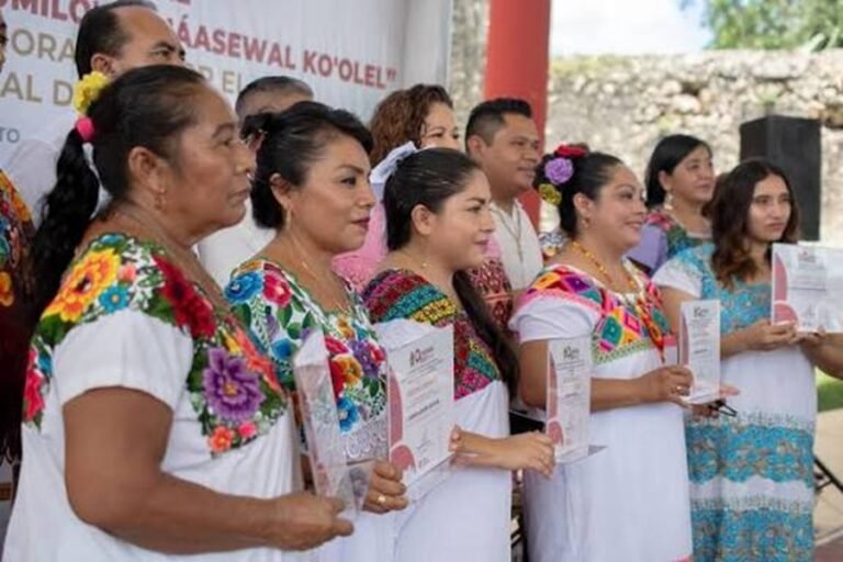 Representatives of Maya communities in Quintana Roo meeting to discuss Indigenous Law reform