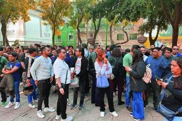 People evacuating during the earthquake in Mexico City
