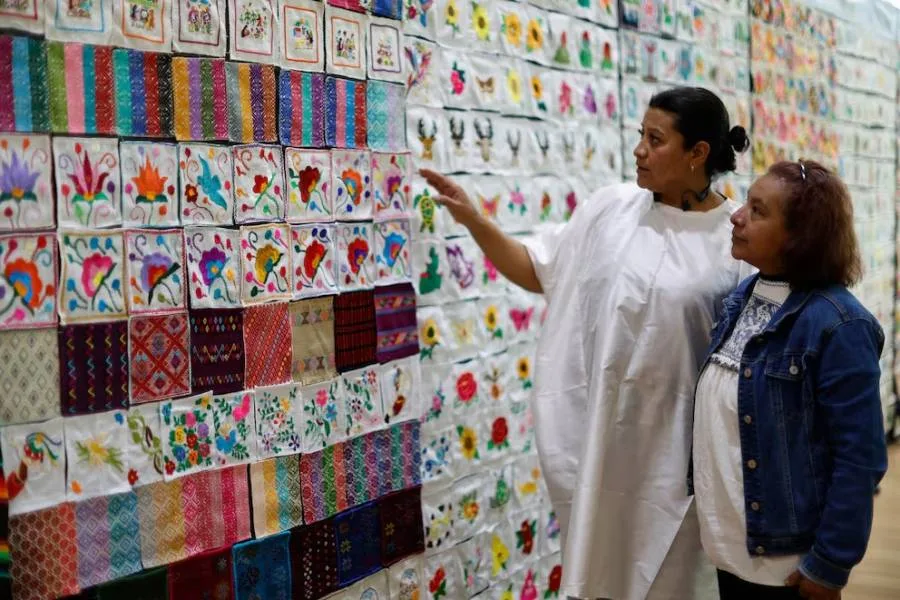 Exhibition of Mexican embroidery and textiles at the Los Pinos Cultural Complex
