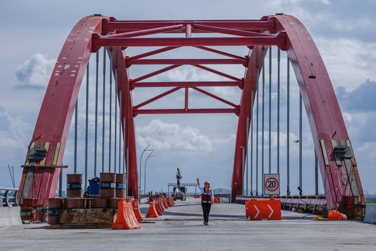 Construction progress of the Nichupté Bridge in Cancún