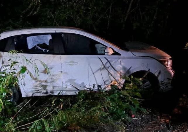 One of the vehicles involved in the highway crash in José María Morelos