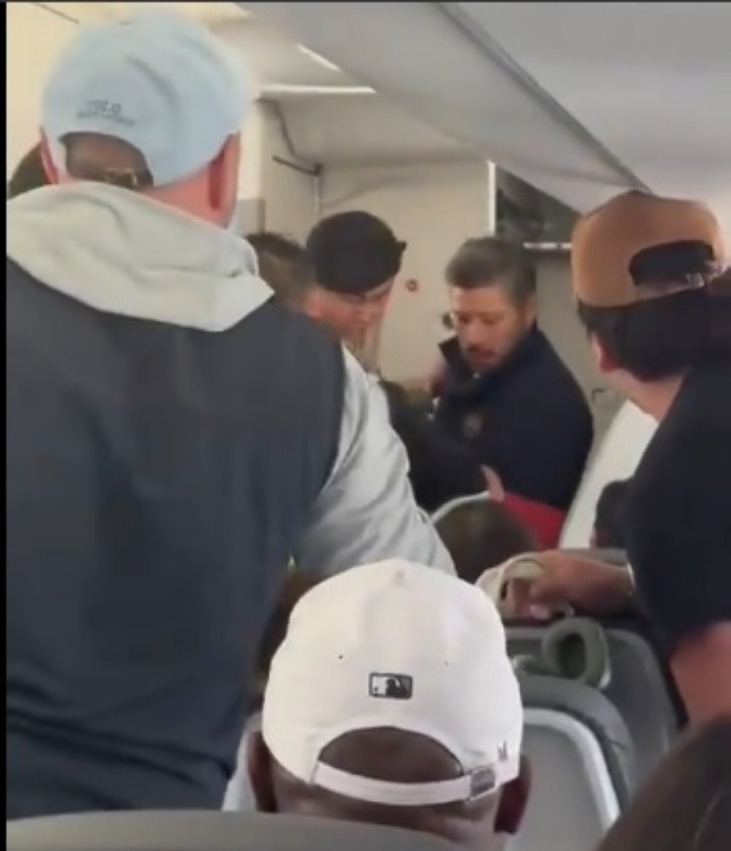 Image related to the flight delay incident in Cancún