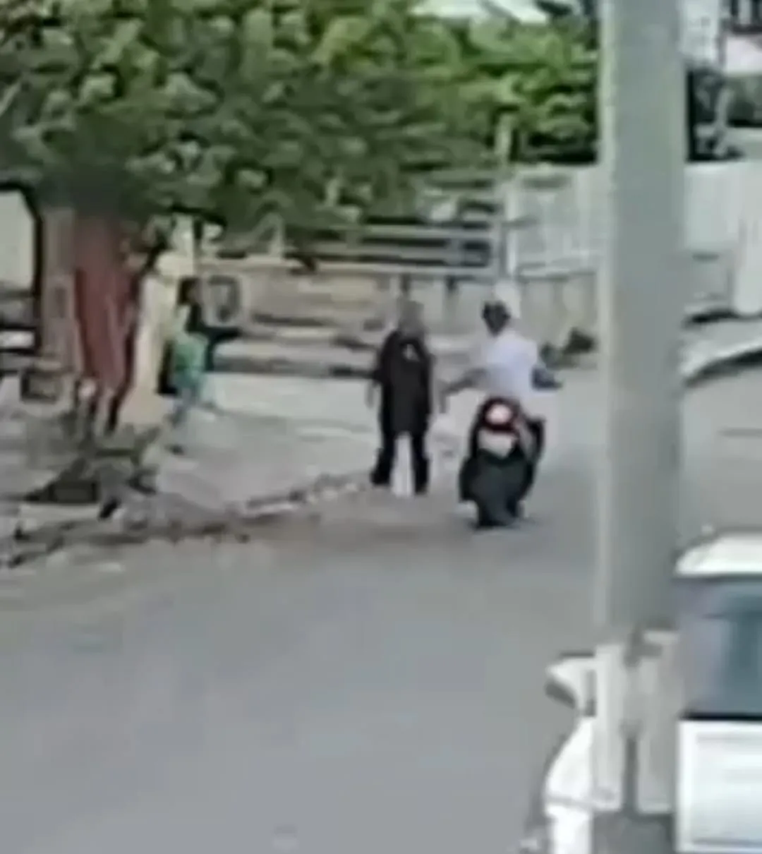 Police and authorities investigating an alleged aggressor of women in Playa del Carmen