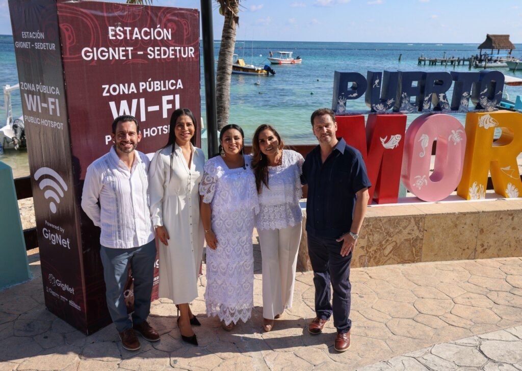 Free high-speed internet modules installed at Parque Fundadores and Muelle de Pescadores in Puerto Morelos
