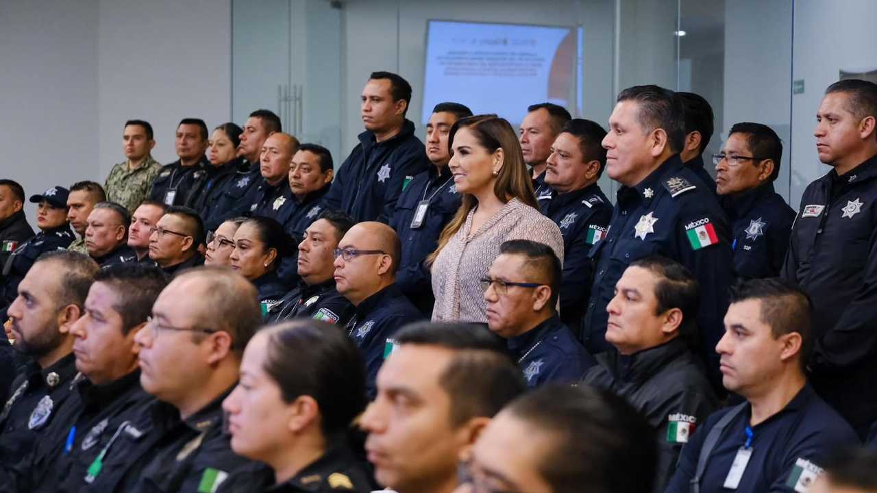 Officers participating in specialized security training for the 2026 World Cup in Quintana Roo