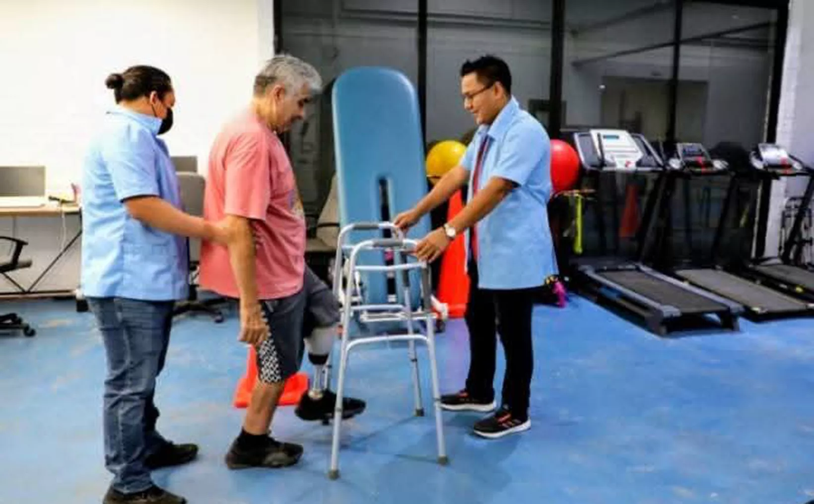 Rafael Barragán Vázquez, founder of Vida Positiva, discusses disability rights in Playa del Carmen.