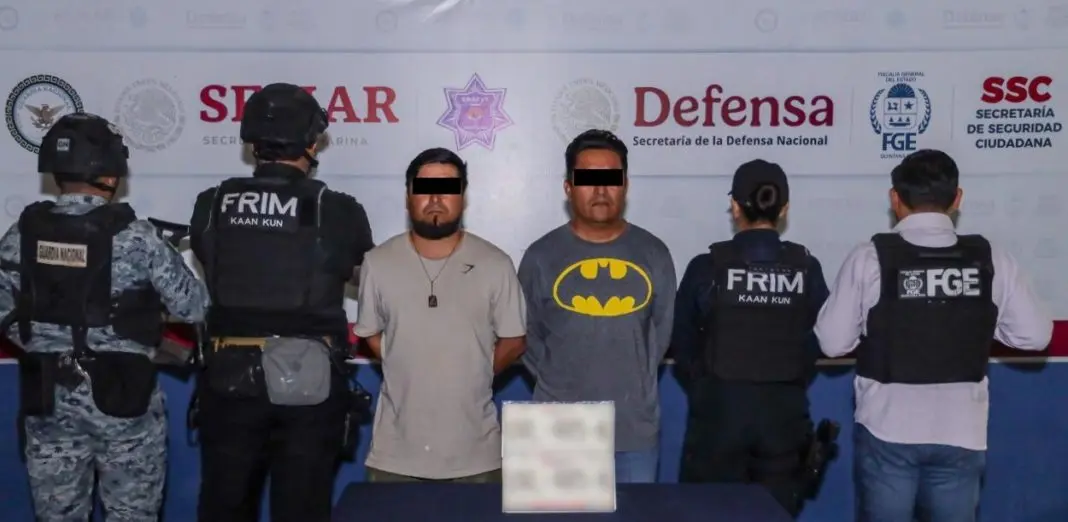 State Attorney General's Office personnel during an operation in Cancún