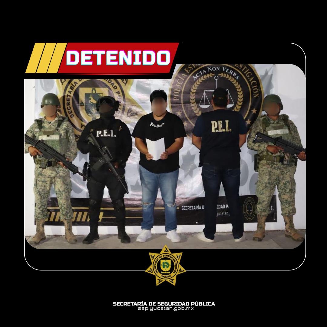 Police and forensic personnel at the scene of the triple homicide in Dzilam González, Yucatán